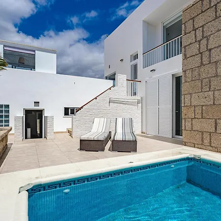 Rosa With Heated Pool *